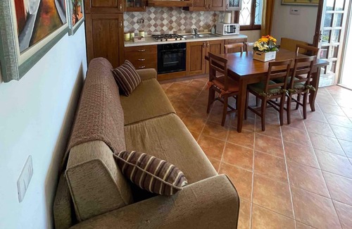 Abbiadori Casa | Holiday Home ‘Villa Lu Passiu in Costa Smeralda’ with Wi-Fi, Air Conditioning, Garden & Terrace; Parking Available