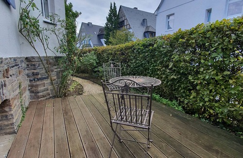Meschede Casa | Holiday Home 'Villa Meschede' with Private Terrace and Private Garden