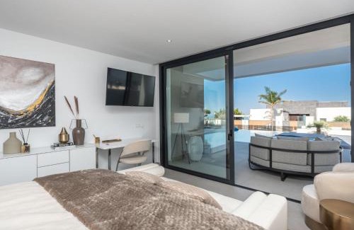 Manilva Casa | Holiday Home Villa Morris by Interhome