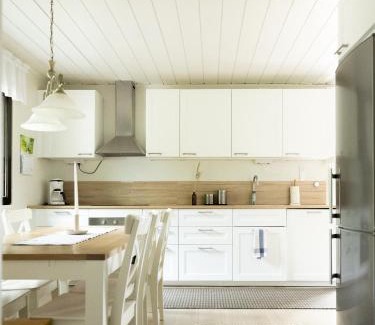 Askola Chalet De Esquí | Holiday Home Villa Valkojarvi