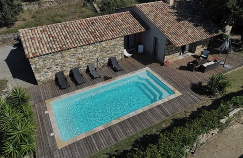 Barbaggio Casa | Casa de vacaciones 'Villabergerie En Pierre Du Pays' con piscina privada, Wi-Fi y aire acondicionado