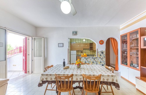 Torre Vado Casa | Casa de vacaciones "Villetta Montirossi" con vistas al mar y terrazas