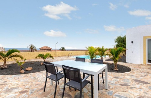 Parque Holandes Casa | Holiday Home Vista del Mar 1 by Interhome