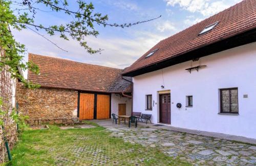 Vlkov Casa | Holiday Home Vlkov by Interhome