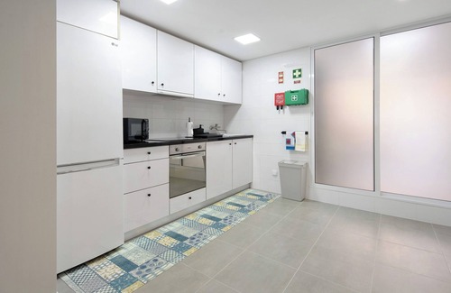 Ponta Delgada Casa | Casa de vacaciones 'Vlp Amorim' con terraza privada y Wi-Fi