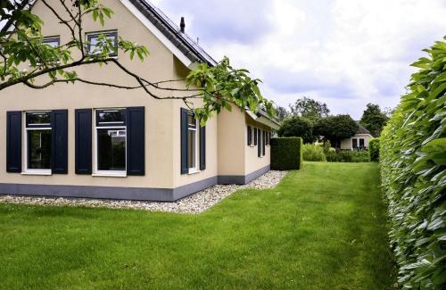 Vlagtwedde Casa | Holiday Home Vosseberghuis Prestige & Outdoor Spa by Interhome