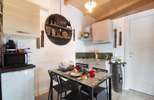 Piedimonte Etneo Casa | Casa de vacaciones con Wi-Fi, aire acondicionado, jardín y bañera de hidromasaje