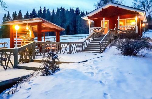Kuortti Casa | Holiday Home Wanha karminranta by Interhome