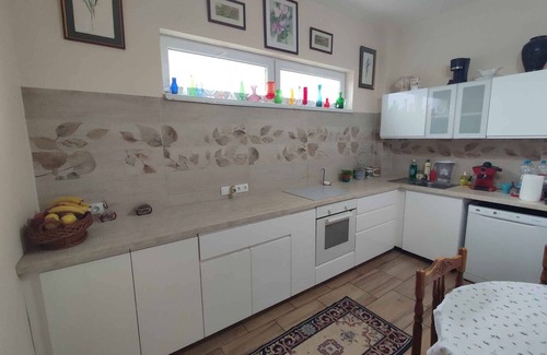 Balatonfoldvar Casa | Casa vacacional con WiFi y terraza