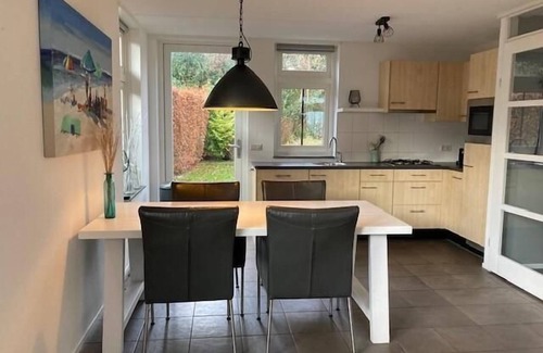Schoorl Casa | Holiday home with 2 bedrooms, Sunshower, sauna and spacious garden