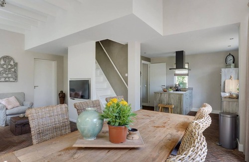 Uden Cabaña | Holiday Home With a Terrace at Bedafse Bergen