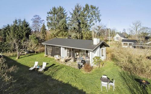 Udsholt Sand Casa | Holiday Home With Garden Near Tisvilde Beach