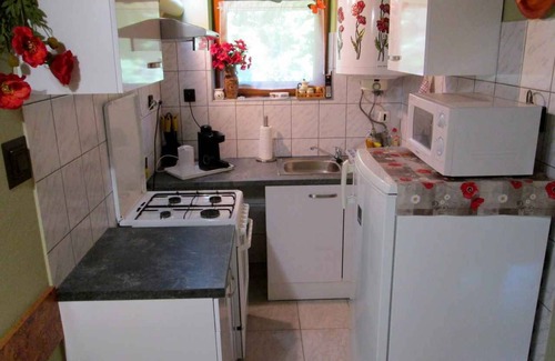 Balatonboglar Casa | Casa vacacional con terraza y barbacoa