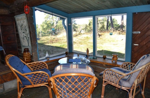 Varmdo Cabaña | Casa de vacaciones con vista al lago, la ubicación central Värmdö. bote de remos