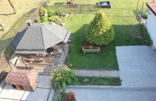 Dolni Kalna Casa | Holiday home with outdoor pool and lounge on the property