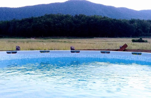 Smiljan Casa | Casa vacacional en un lugar tranquilo en el bosque