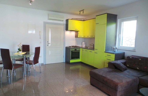 Milcetici Casa | Casa vacacional con piscina a 100 metros de la playa