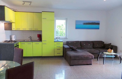 Milcetici Casa | Casa vacacional con piscina a 100 metros de la playa