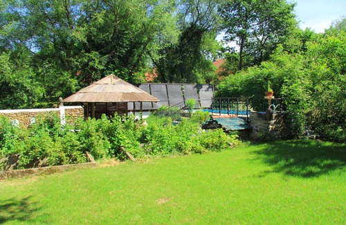 Svinare Casa | Casa vacacional con piscina climatizada con energía solar y pabellón de jardín