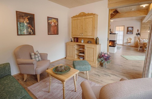 Grundlsee Casa | Holiday home with two flat units near Grundlsee
