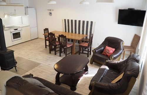 Cesky Jiretin Casa | Holiday Home Yellow House