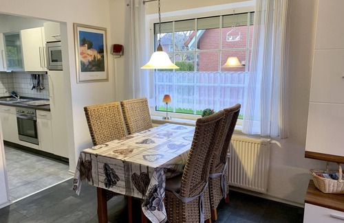 Greetsiel Casa | Casas de vacaciones y Apartamentos en el corazón de Greetsiel, modernos, cómodos + acogedores, Internet
