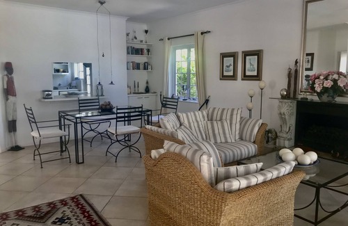 Trawal Casa | Casa, 4 P en un aparcamiento vigilado con piscina. Stellenbosch Ruta del Vino