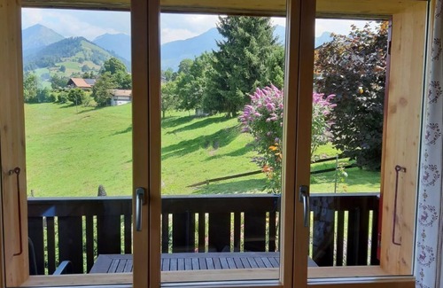 Aeschi bei Spiez Chalet De Esquí | Casa de vacaciones Aeschi b. Spiez para 1 - 5 personas con 3 dormitorios - Chalet de madera