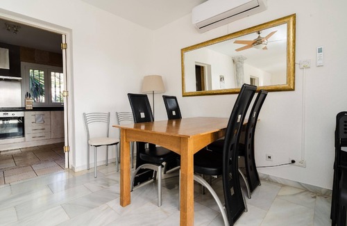 Urbanizacion el Rosario Casa | Holiday house Elveria for 1 - 15 persons with 6 bedrooms - Holiday home