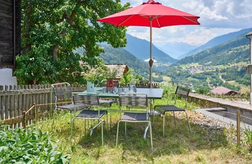 Ernen Casa | Casa de vacaciones Ernen para 1 - 6 personas con 4 dormitorios - Casa de vacaciones independiente