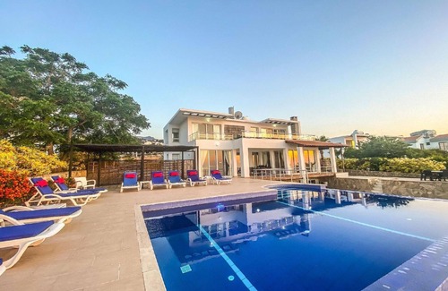 Esentepe Casa | Casa de vacaciones Esentepe para 1 - 10 personas con 5 dormitorios - Casa de vacaciones