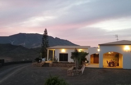 Tuineje Casa | Holiday house Giniginamar for 1 - 5 persons with 2 bedrooms - Holiday house