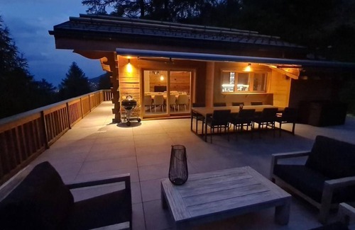 Nendaz Chalet De Esquí | Casa de vacaciones Haute-Nendaz para 1 - 8 personas con 4 dormitorios - Chalet de madera