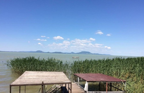 Balatonmariafurdo Casa | Casa de vacaciones Balatonmáriafürdõ para 1 - 6 personas con 3 dormitorios - Casa pareada