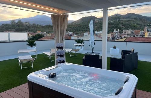 Calatabiano Apartamento | Holiday house ice honey