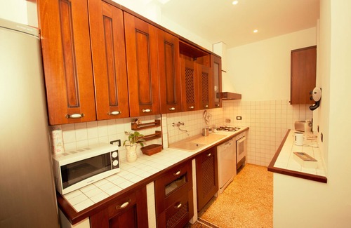 Castelletto Apartamento | casa de vacaciones en el centro de Génova, en el entorno elegante y relajante
