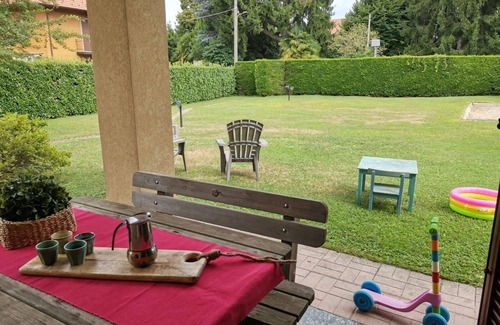 Travedona-Monate Casa | Casa de vacaciones Travedona Monate para 1 - 8 personas con 4 dormitorios - Casa de vacaciones