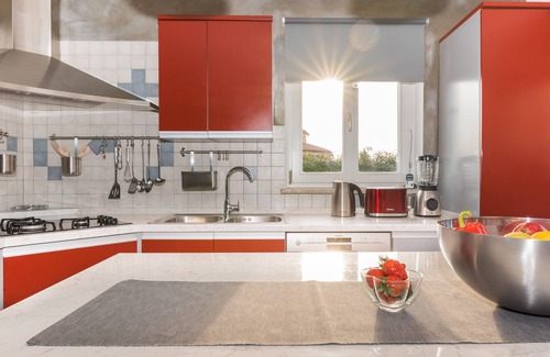 Presika Apartamento | Casa de vacaciones OLIVE GROVE con piscina y jardín, 3 camas, 1 baño, capacidad para 6 personas