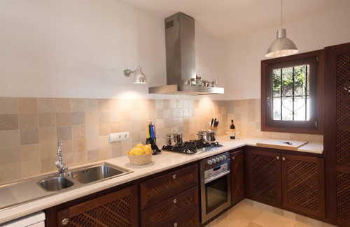 Can Besso Casa | Holiday house Roca Llisa for 1 - 8 persons with 4 bedrooms - Holiday home