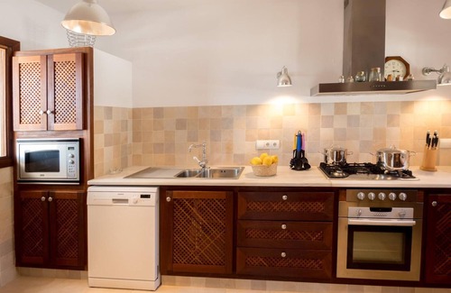 Can Besso Casa | Holiday house Roca Llisa for 1 - 8 persons with 4 bedrooms - Holiday home