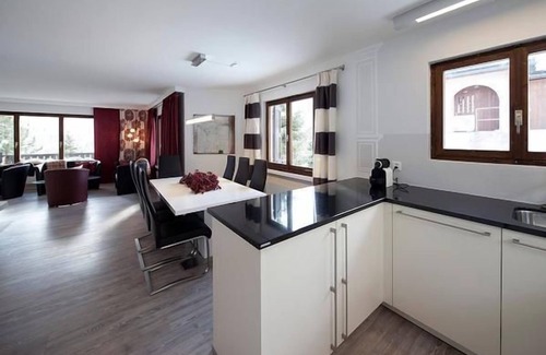 Engadin Scoul Casa | Casa de vacaciones Scuol para 1 - 12 personas con 5 dormitorios - Casa de vacaciones