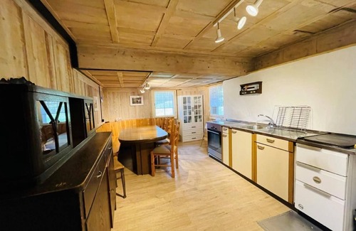 Sisikon Chalet De Esquí | Casa de vacaciones Sisikon para 1 - 10 personas con 4 dormitorios - Casa rural