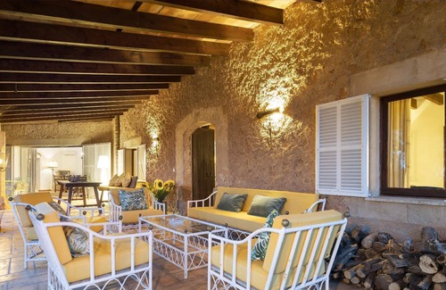 Sa Creu Vermella Casa | Holiday house Son Ferriol for 1 - 12 persons with 12 bedrooms - Holiday house