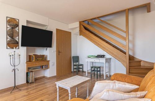 Tisina Apartamento | Holiday house VilAna with Jacuzzi - Happy Rentals