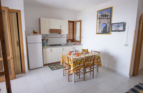 Tonnara di Bonagia Apartamento | Holiday House With Panoramic View, Balcony, Wifi, and Near the Sea