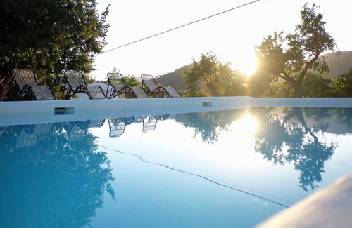 Andraitx Cabaña | Casa rural vacacional con piscina "Es Rieral", situada entre Andratx y el puerto