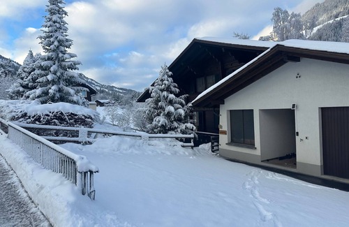 Zweisimmen Chalet De Esquí | Casa de vacaciones Zweisimmen para 1 - 13 personas con 5 dormitorios - Chalet de madera