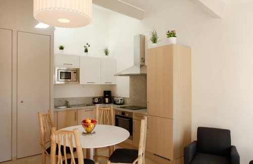 Arles City Centre Apartamento | Apartamento con vistas al Teatro Romano 2