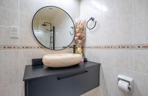 Paphos Apartamento | Holiday in Paphos, Prime Location Resort Pools, Jacuzzis, Harbor & 300m to the Beach