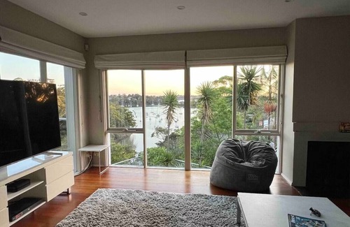 Northwood Casa | Holiday in this beautiful harbourside retreat.